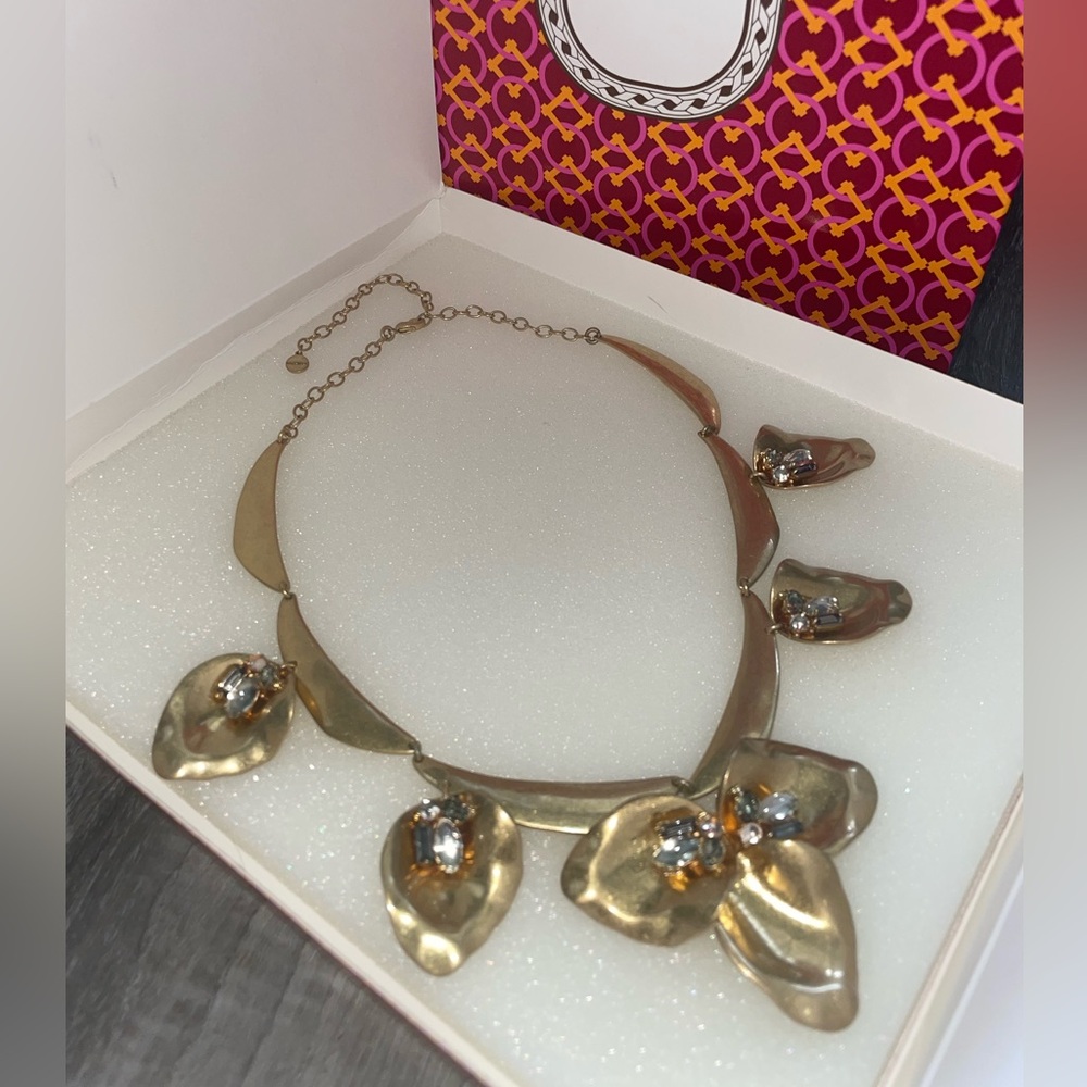 Stella & Dot Danika Statement Necklace